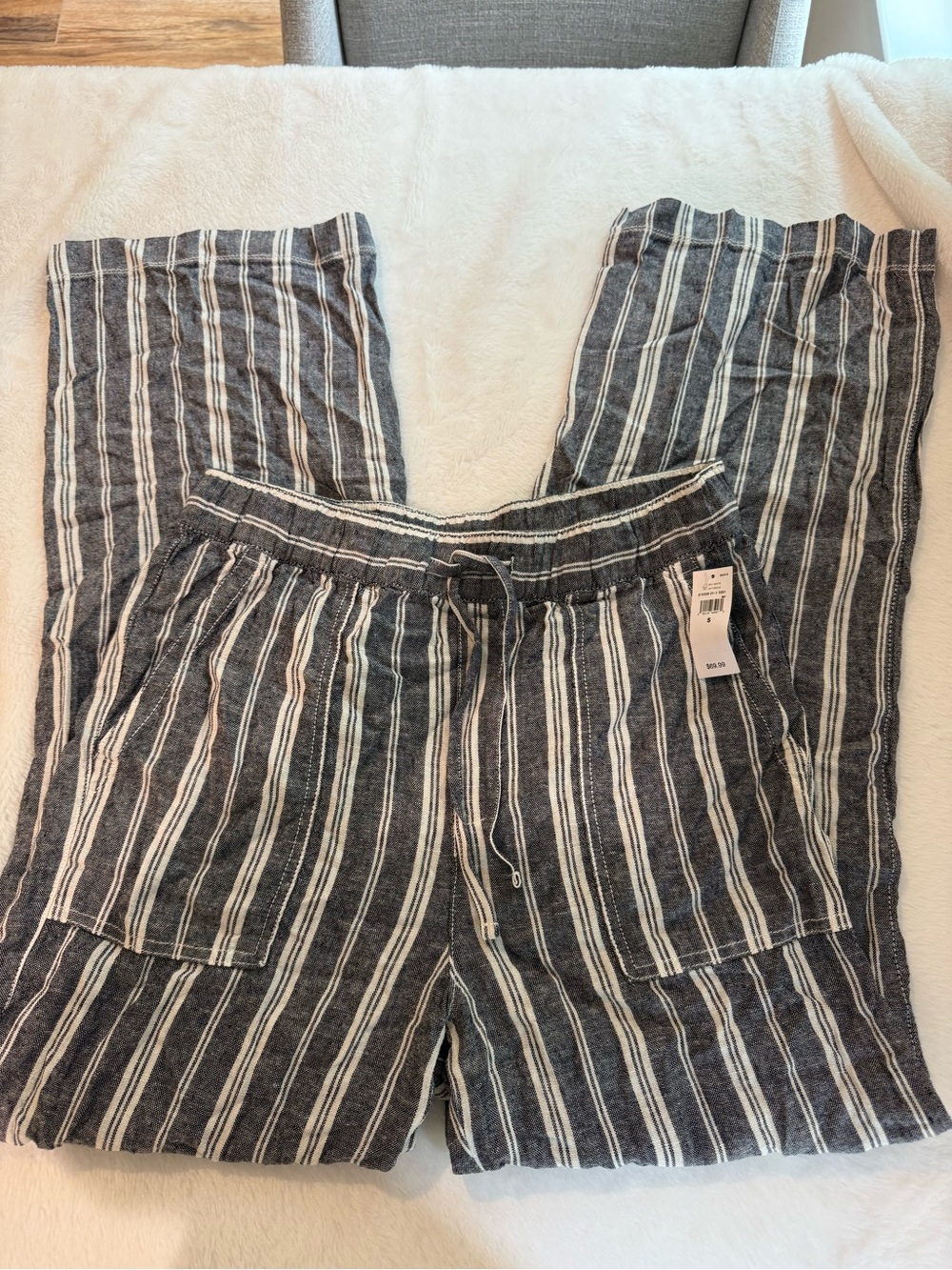 Gap Striped Linen-Blend Drawstring Pants in Navy & White